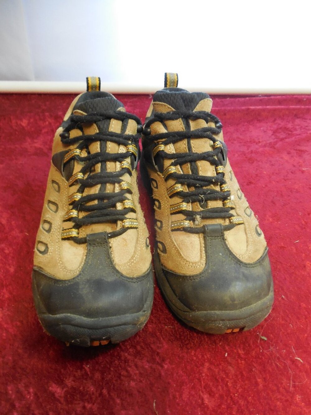 PREDICTIONS WOMENS HIKING WALKING SHOES BROWN SZ 8